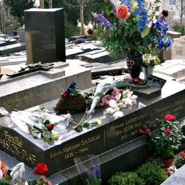 La Tumba de Edith Piaf en París