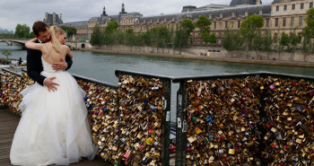 CANDADOS DEL AMOR EN LOS PUENTES DE PARÍS